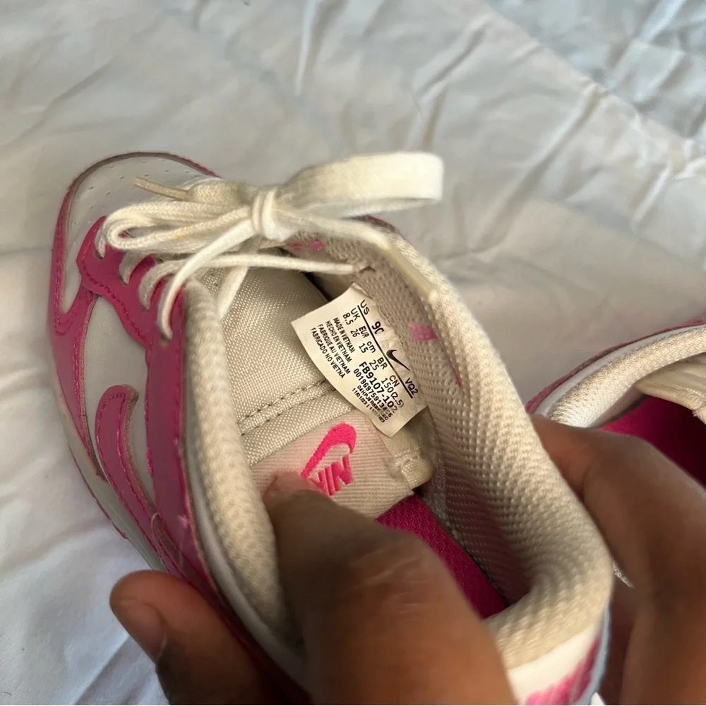 Nike Dunk Lows Toddler Pink and White size 9c